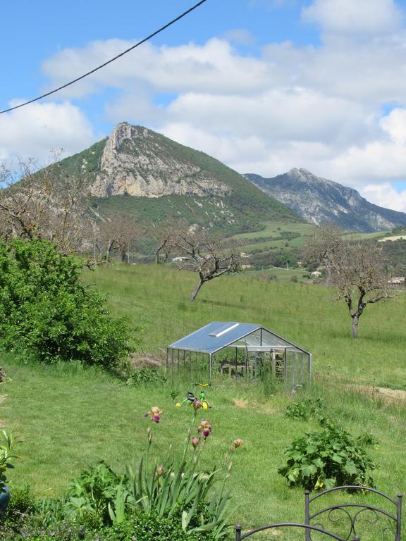 La Ferme De La Condamine Bed and Breakfast Saint-André-de-Rosans Εξωτερικό φωτογραφία